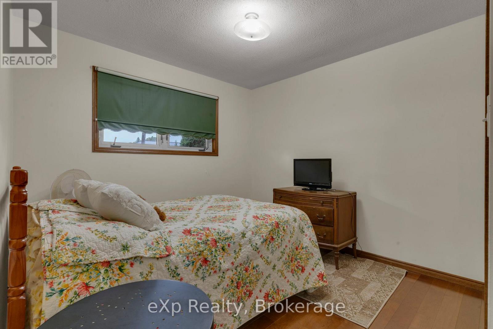 402 Mary Street, West Grey, Ontario  N0G 1C0 - Photo 12 - X11903687