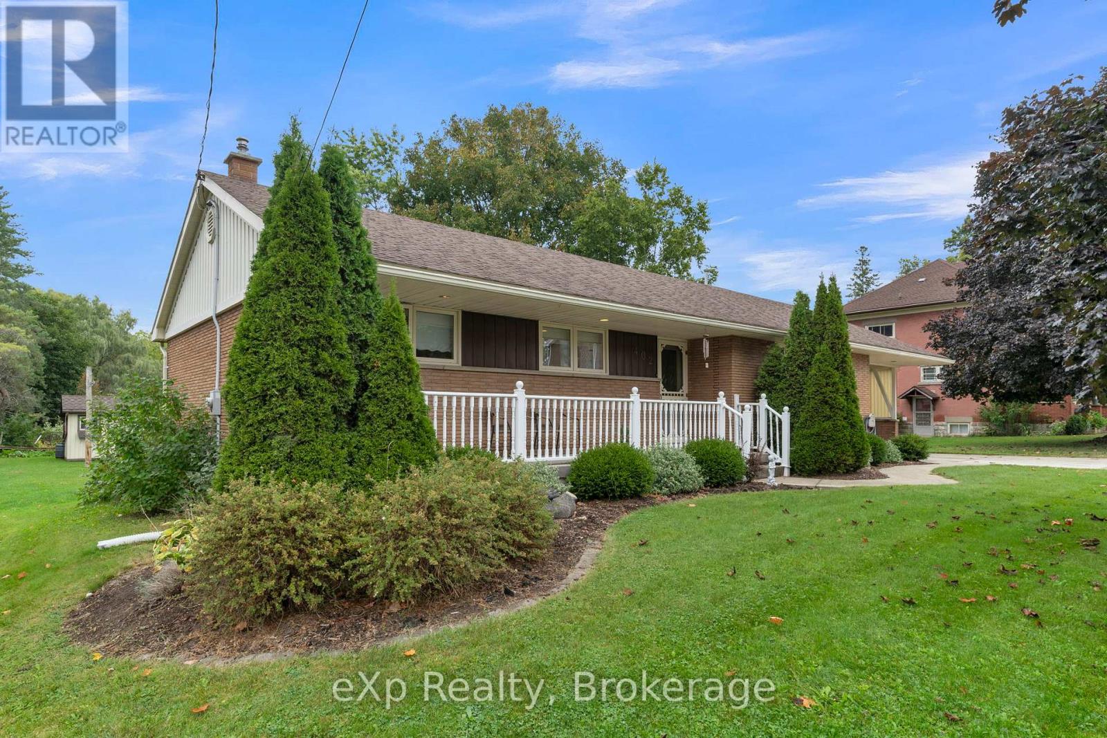 402 Mary Street, West Grey, Ontario  N0G 1C0 - Photo 3 - X11903687