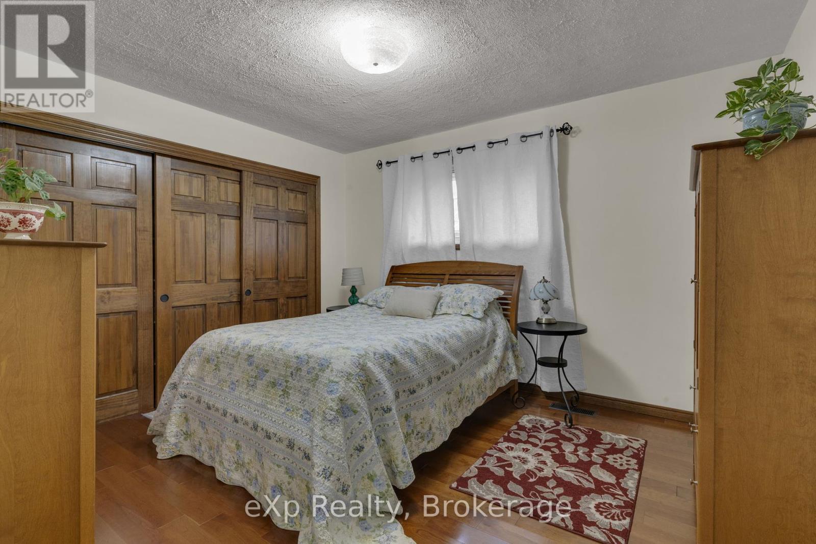 402 Mary Street, West Grey, Ontario  N0G 1C0 - Photo 9 - X11903687