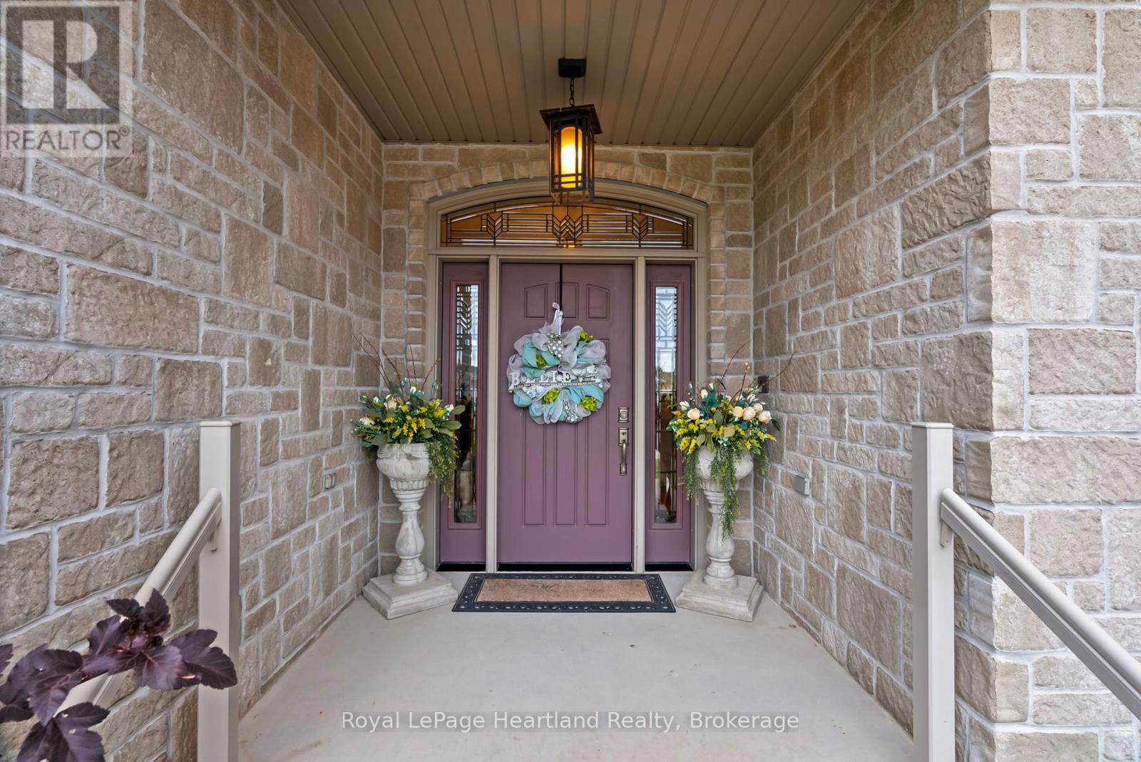 221 John Street, Minto, Ontario  N0G 1Z0 - Photo 8 - X11903692