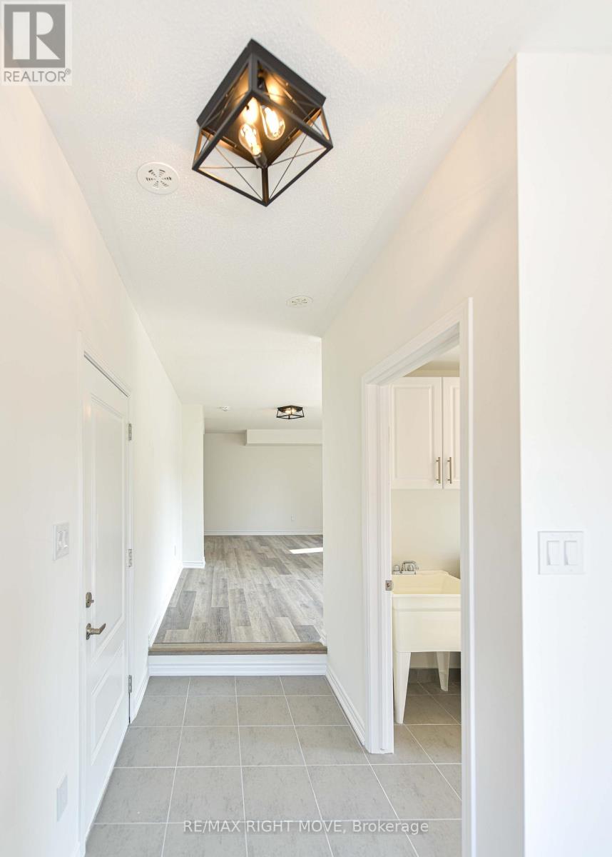 23 Wyn Wood Lane, Orillia, Ontario  L3V 3P6 - Photo 5 - S11903703