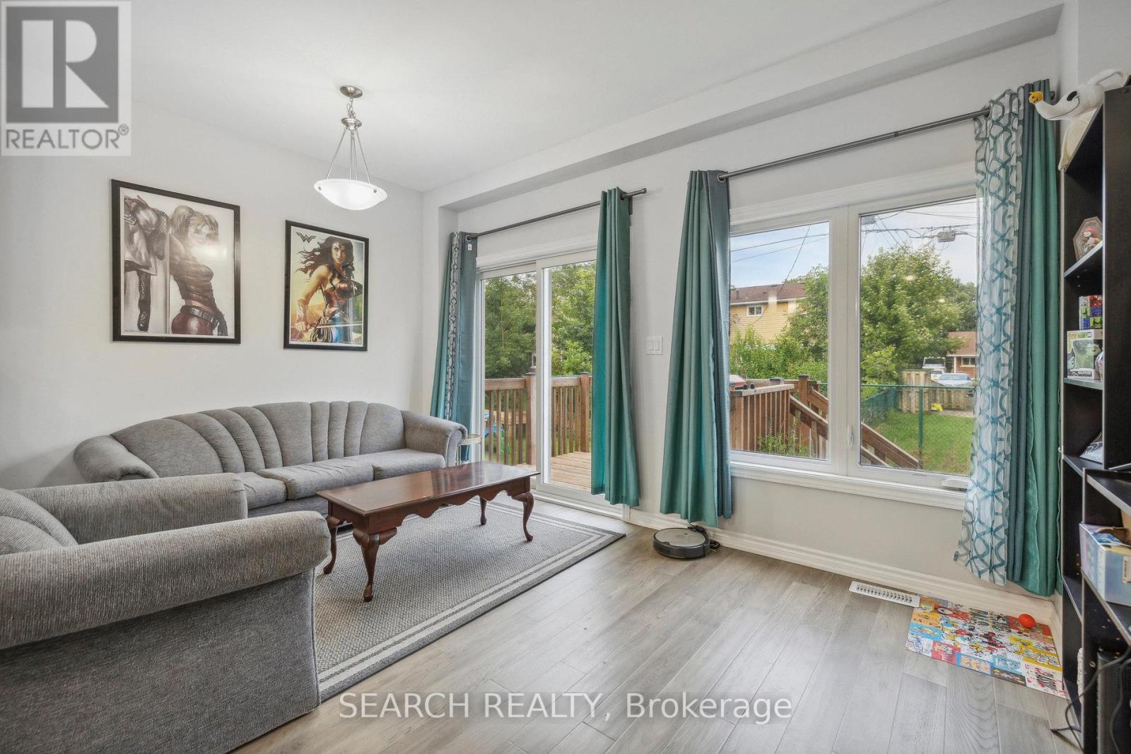 Property at 217 LOUISE STREET image 5