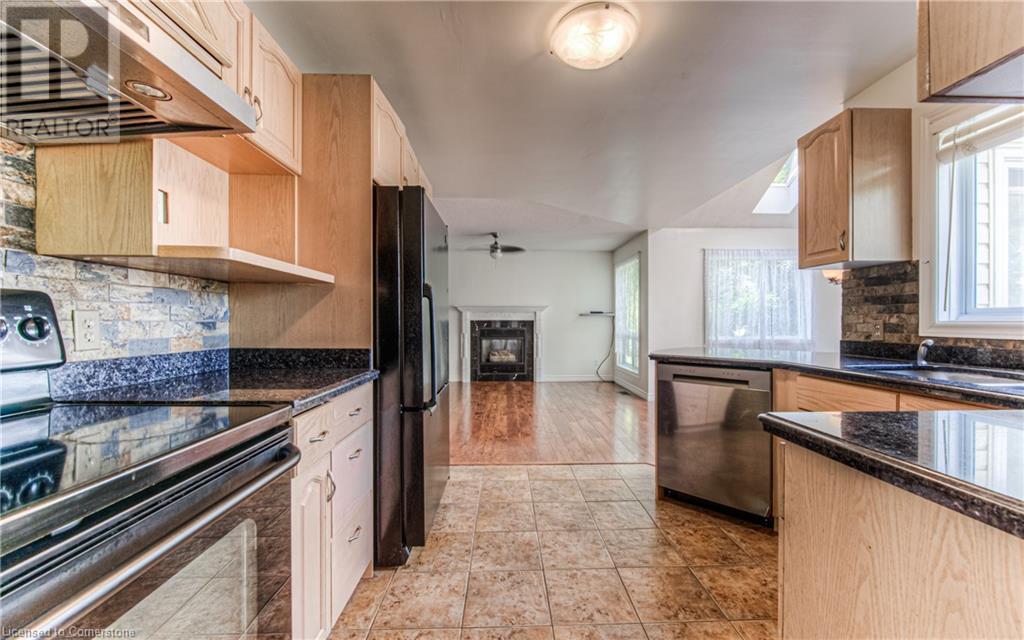 526 Westfield Drive, Waterloo, Ontario  N2T 2E1 - Photo 11 - 40686911