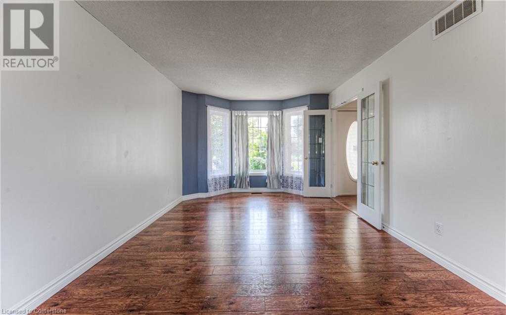 526 Westfield Drive, Waterloo, Ontario  N2T 2E1 - Photo 17 - 40686911