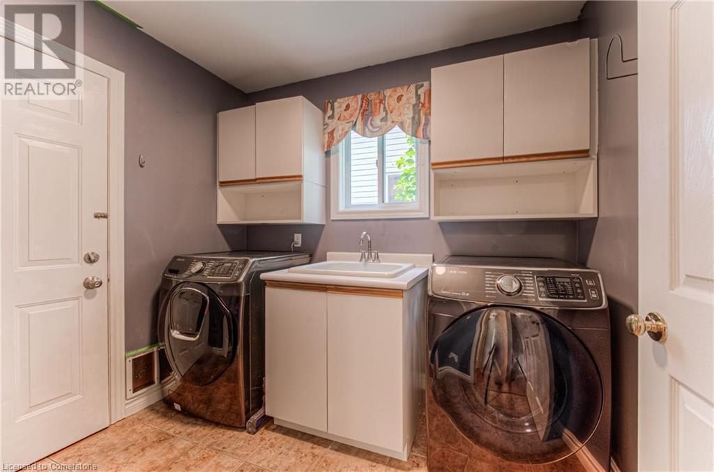 526 Westfield Drive, Waterloo, Ontario  N2T 2E1 - Photo 19 - 40686911