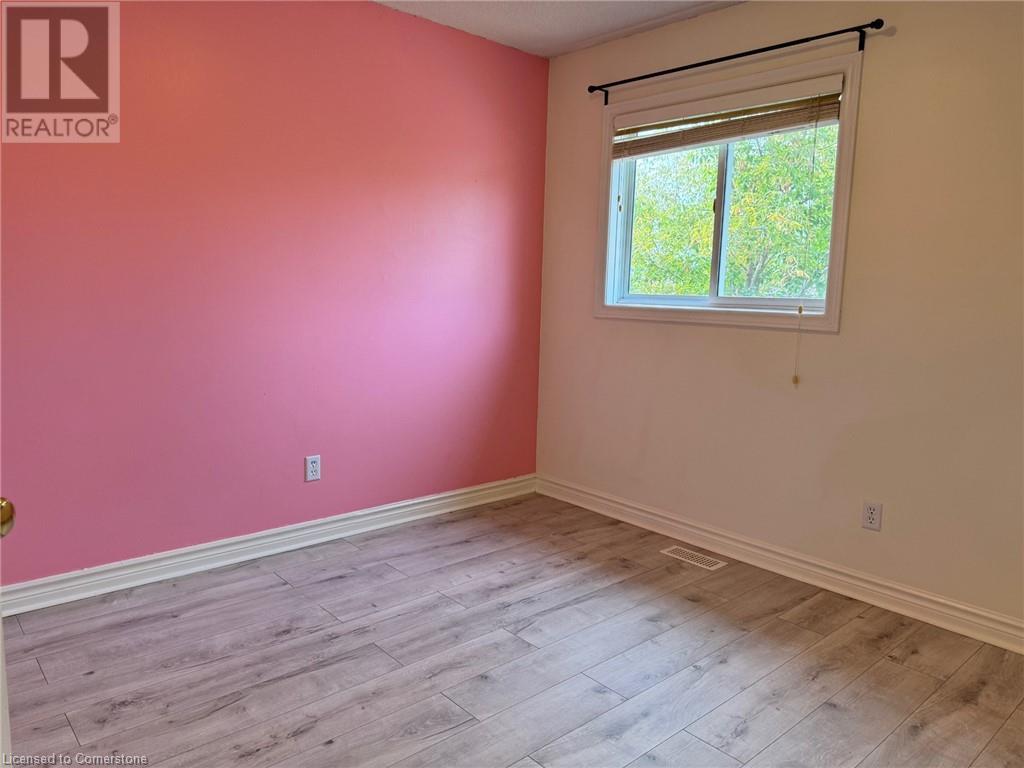 526 Westfield Drive, Waterloo, Ontario  N2T 2E1 - Photo 24 - 40686911