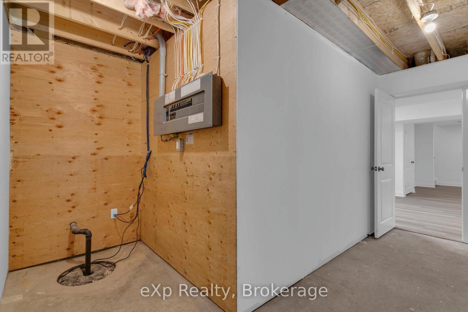 516 Newfoundland Street, Wellington North, Ontario  N0G 2L2 - Photo 33 - X11903746