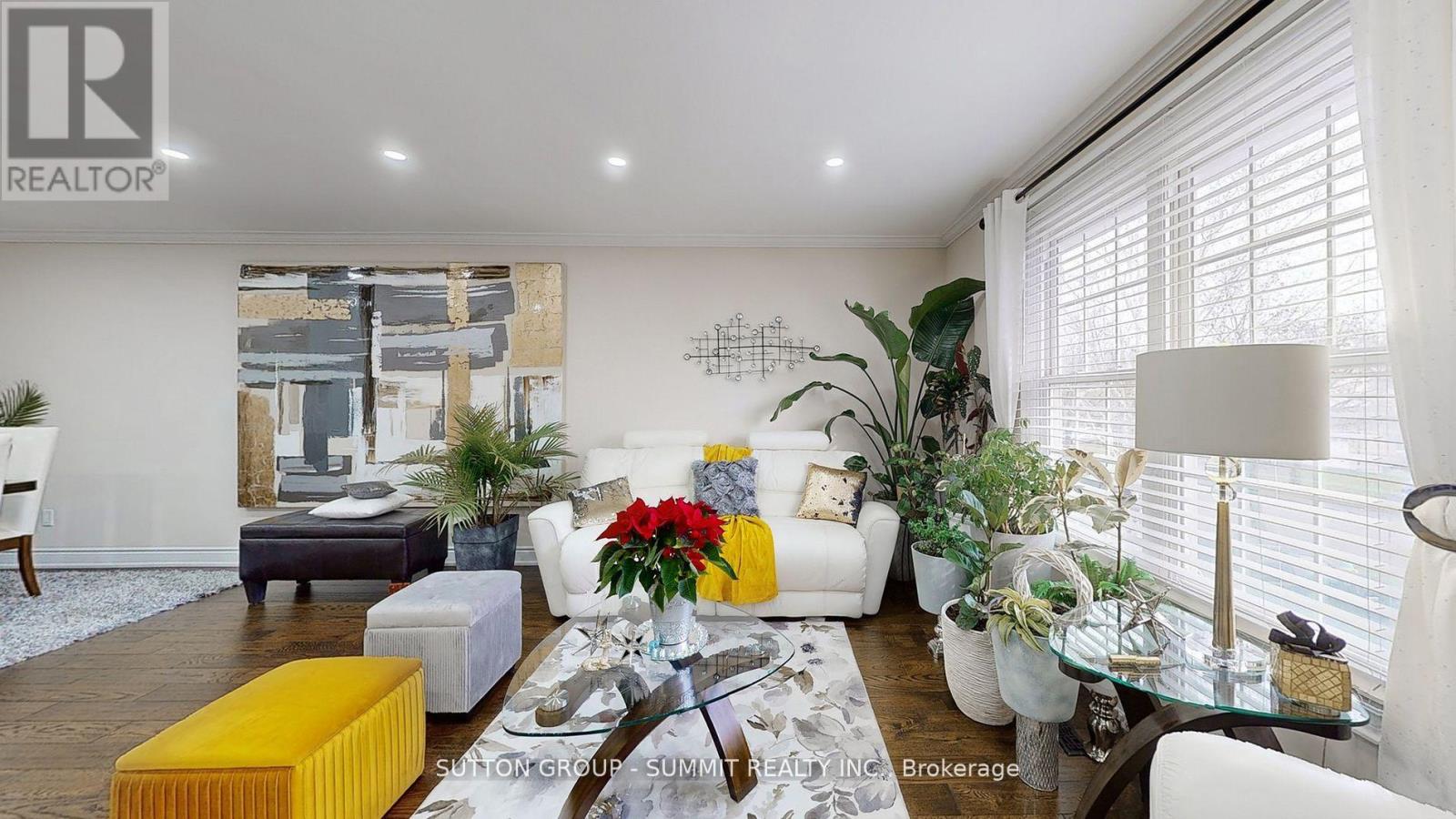 Property at 48 BAYVIEW DRIVE image 3