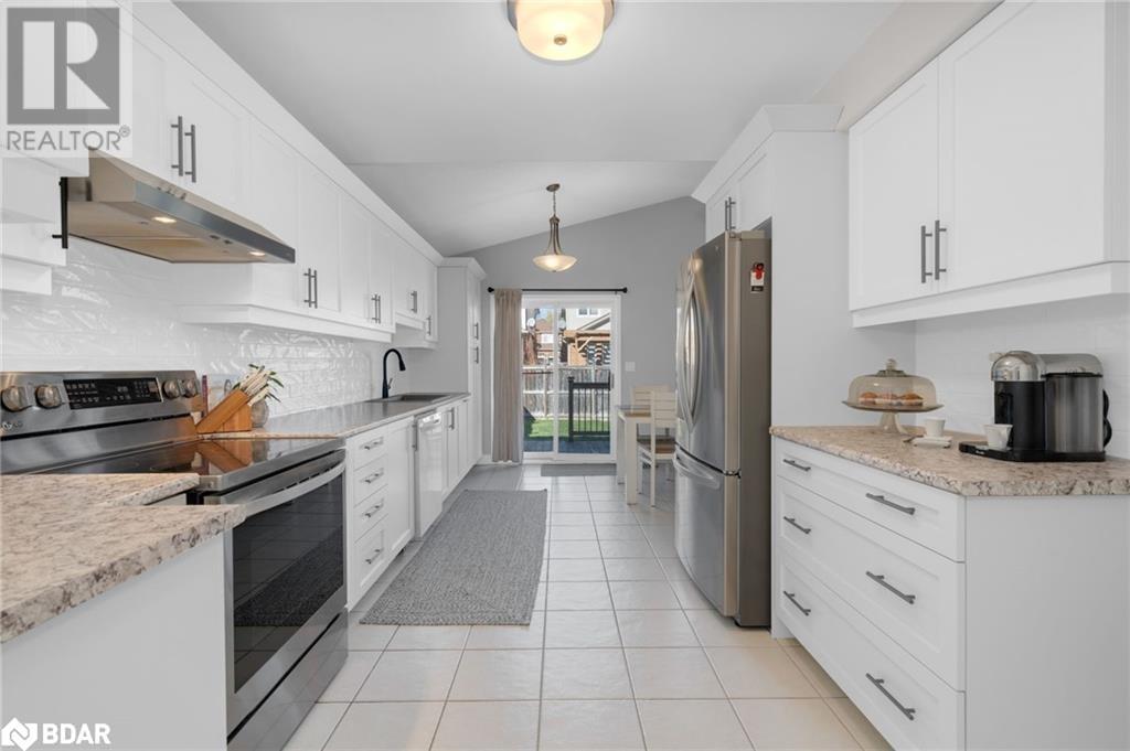 1112 Kell Street, Innisfil, Ontario  L9S 4W4 - Photo 4 - 40686948