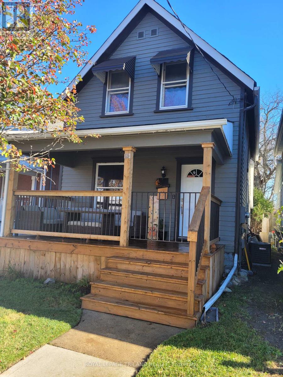 15 Balaclava Street