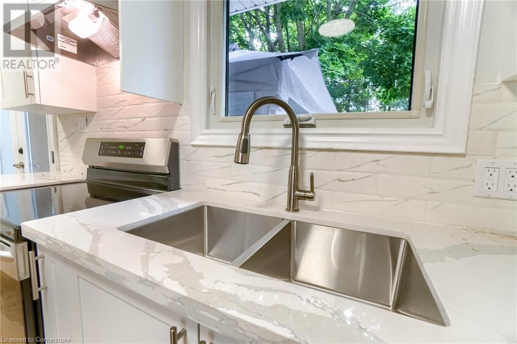 106 Churchill Drive, Cambridge, Ontario  N1S 3V2 - Photo 8 - 40685037