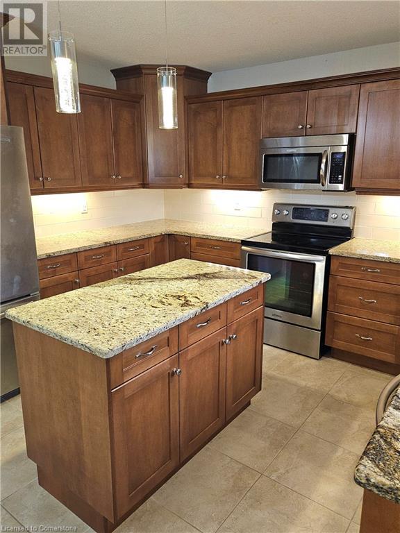 4030 Englehart Drive, Petrolia, Ontario  N0N 1R0 - Photo 21 - 40686826