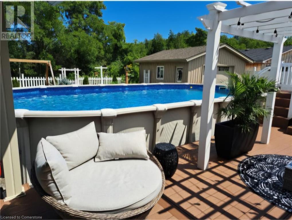 4030 Englehart Drive, Petrolia, Ontario  N0N 1R0 - Photo 28 - 40686826