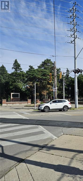 961 Main Street E, Hamilton, Ontario  L8E 1N1 - Photo 4 - 40686982