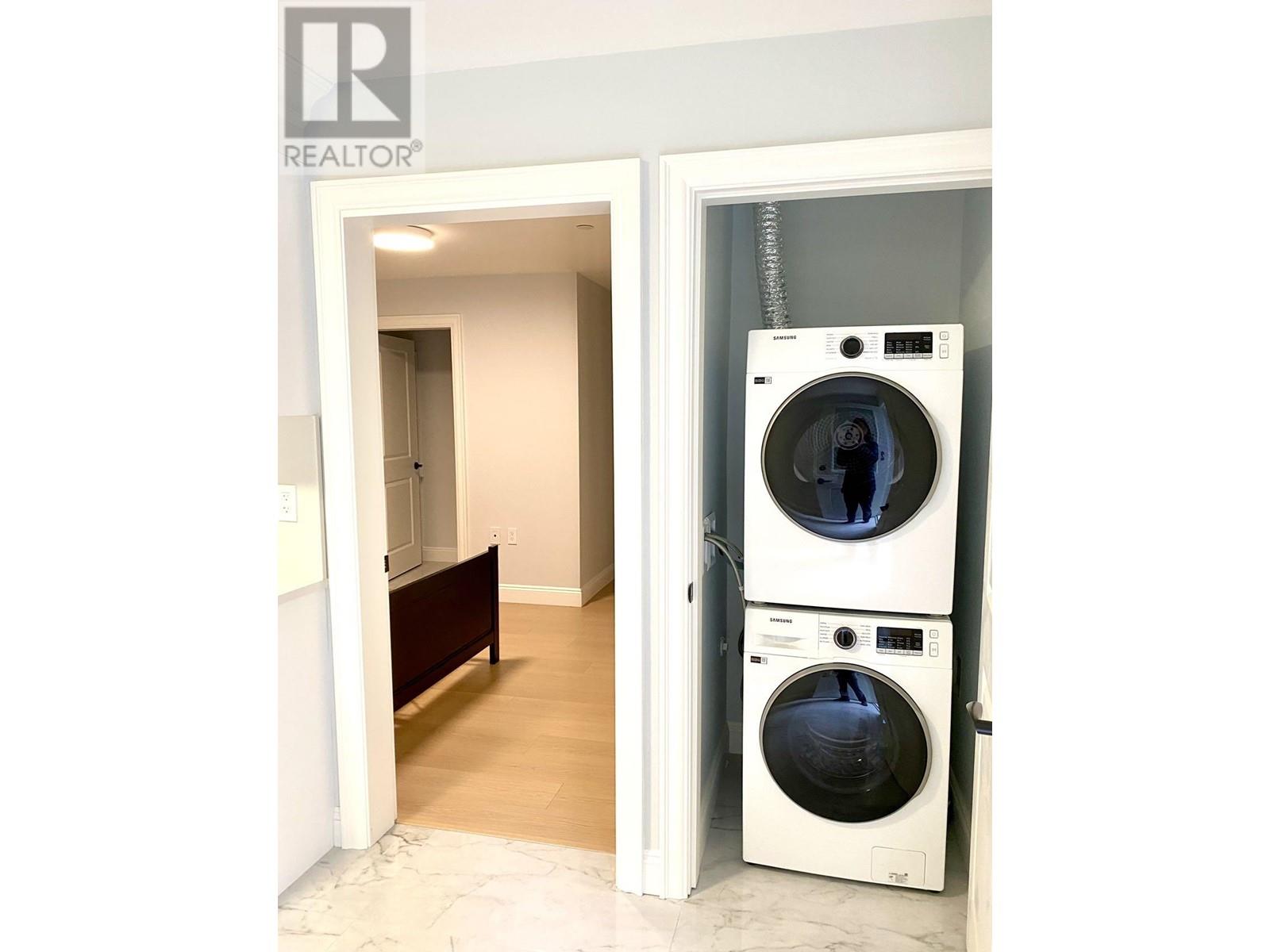 Basement Unit 3250 W 26th Avenue, Vancouver, British Columbia  V6L 1W1 - Photo 2 - R2951820