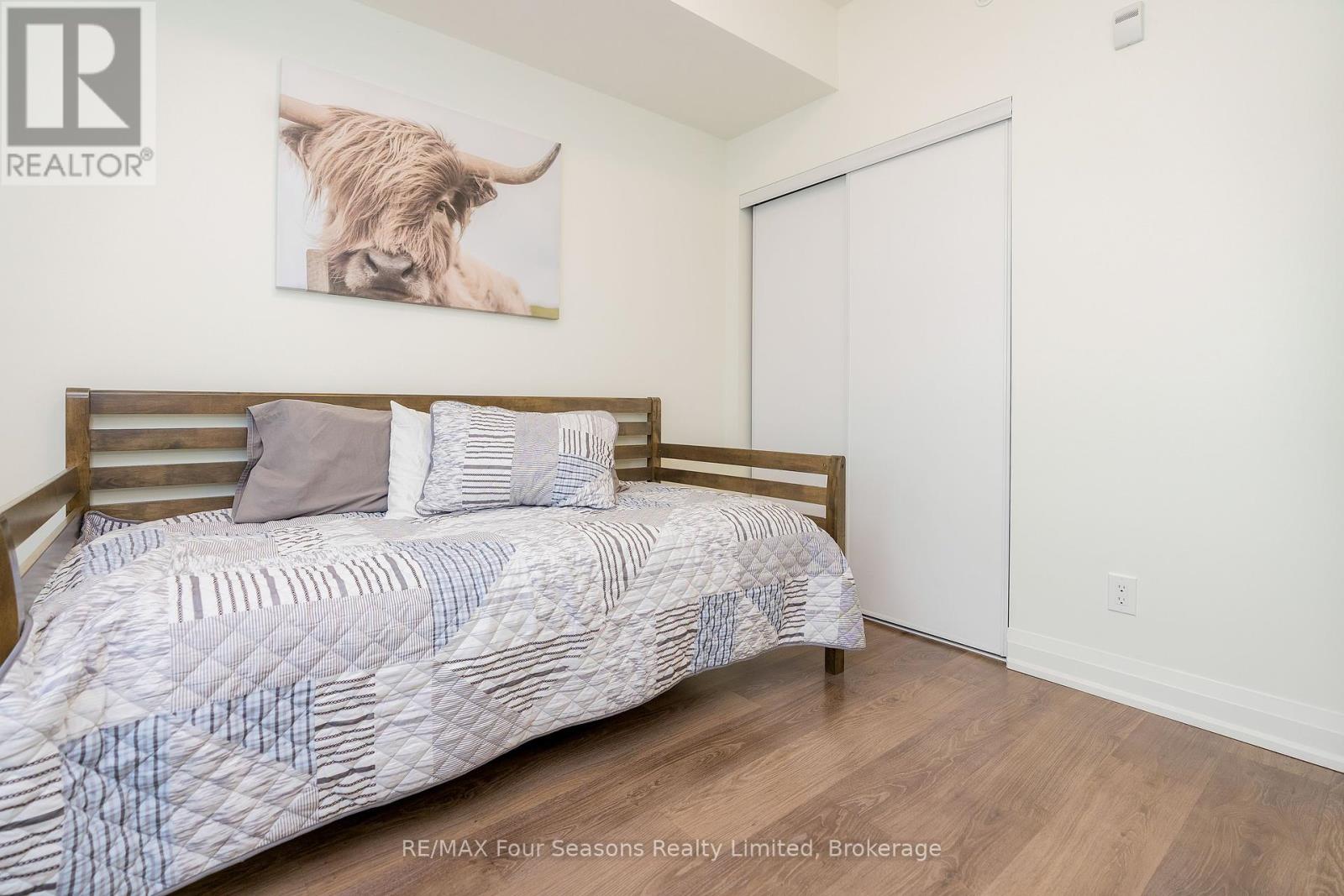 403 - 17 Spooner Crescent, Collingwood, Ontario  L9Y 1T3 - Photo 2 - S11903900