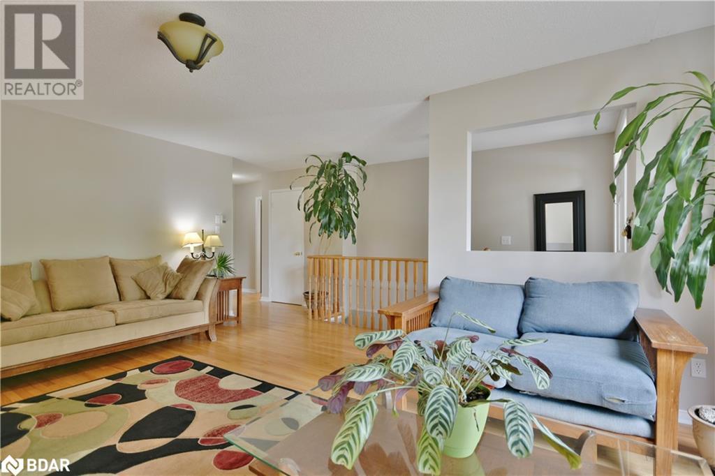 22 Nicholson Drive, Barrie, Ontario  L4N 8L7 - Photo 5 - 40686969