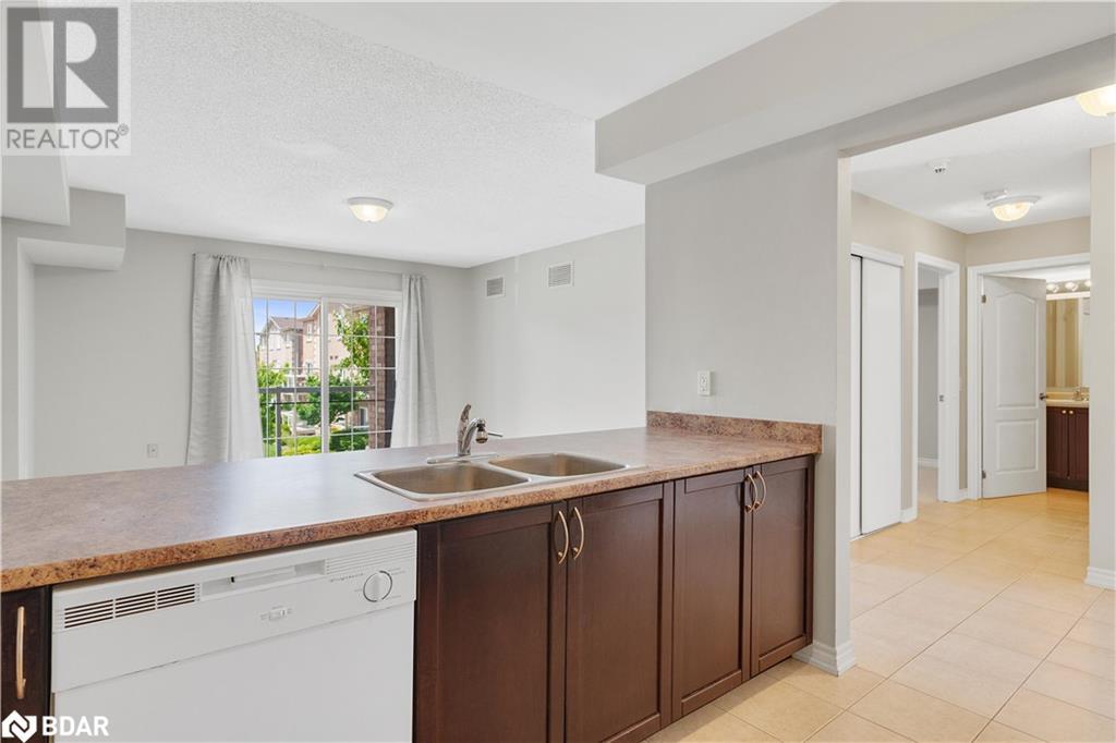 137 Sydenham Wells Unit# 15, Barrie, Ontario  L4M 0G7 - Photo 10 - 40686649