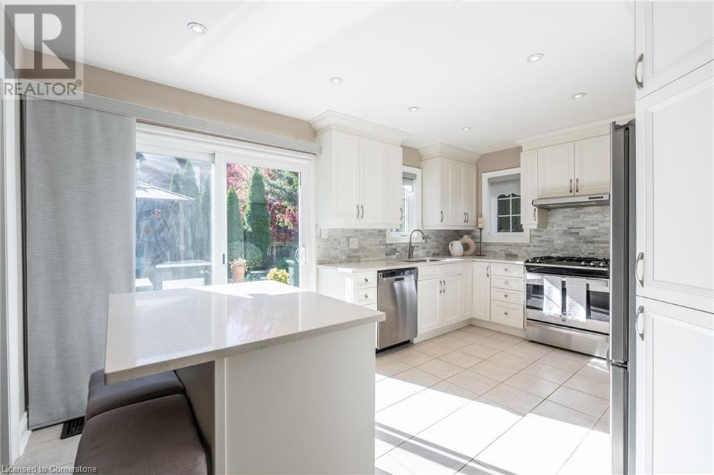 2352 Falling Green Drive, Oakville, Ontario  L6M 5A7 - Photo 11 - 40666200