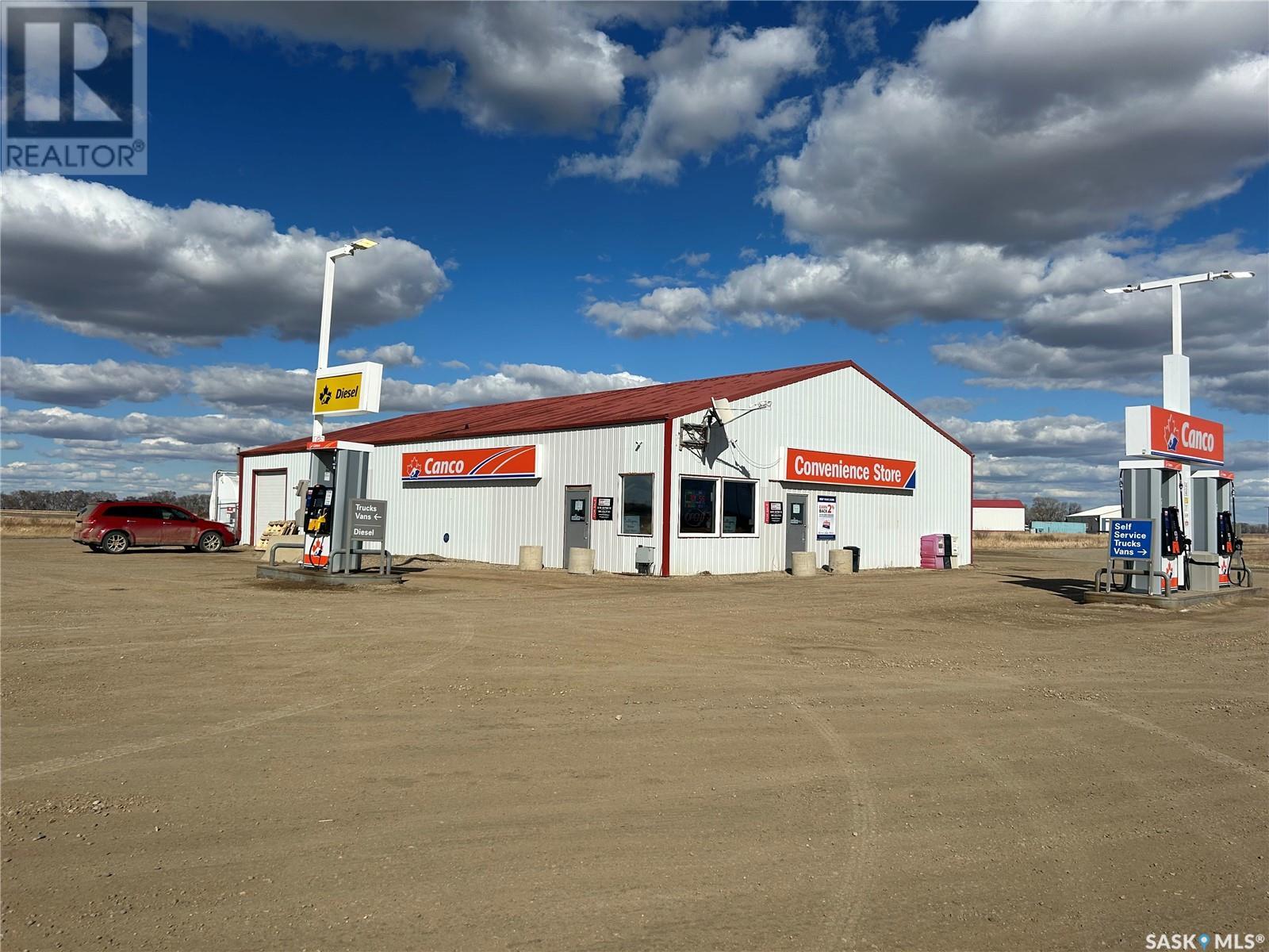 Krazy Canuck Gas Station/Cstore on Hwy 9 and 18, enniskillen rm no. 3, Saskatchewan
