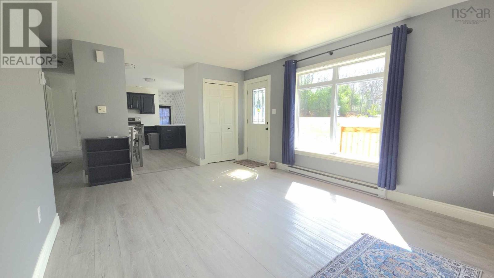 2455 Loretta Avenue, Coldbrook, Nova Scotia  B4R 1A7 - Photo 11 - 202500045