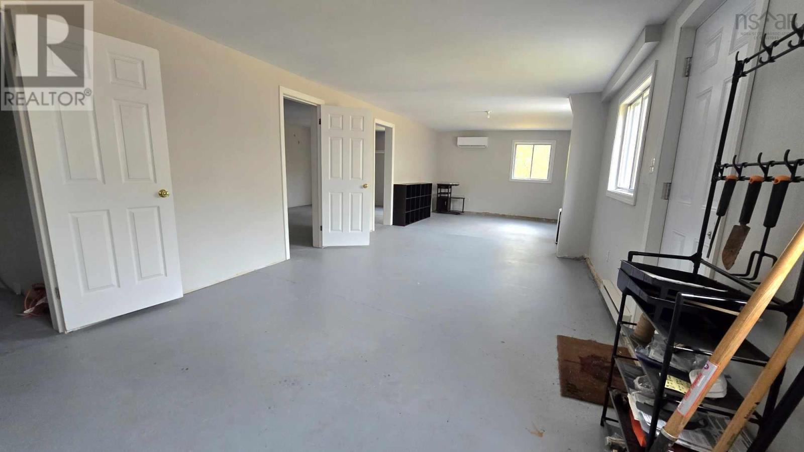 2455 Loretta Avenue, Coldbrook, Nova Scotia  B4R 1A7 - Photo 19 - 202500045