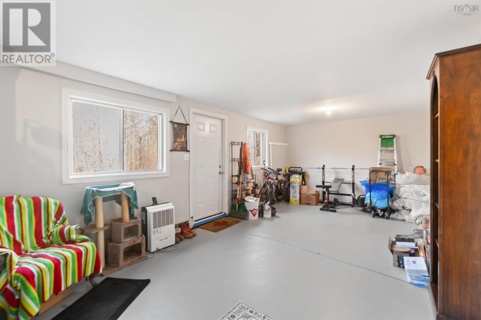 2455 Loretta Avenue, Coldbrook, Nova Scotia  B4R 1A7 - Photo 32 - 202500045