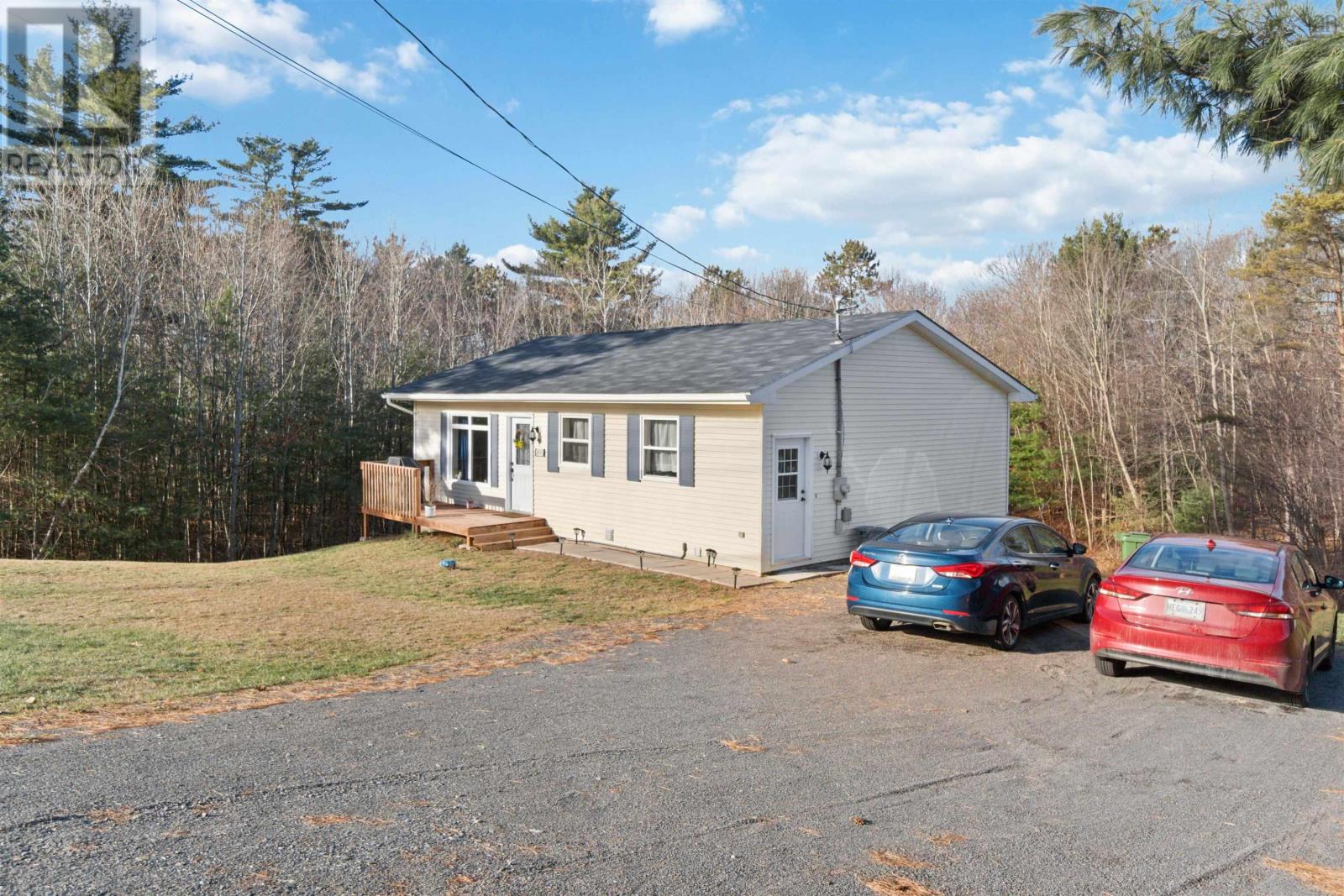 2455 Loretta Avenue, Coldbrook, Nova Scotia  B4R 1A7 - Photo 34 - 202500045