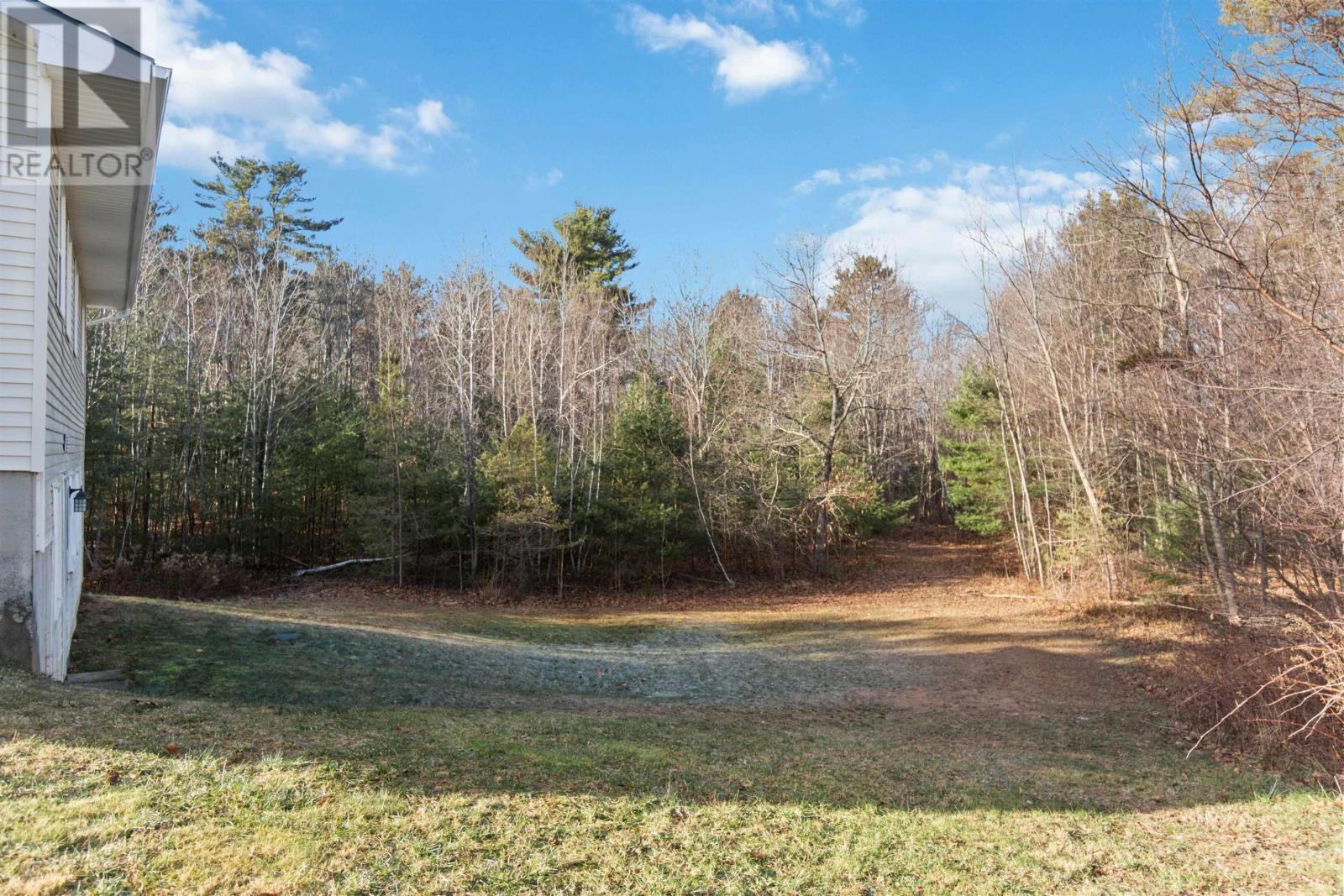 2455 Loretta Avenue, Coldbrook, Nova Scotia  B4R 1A7 - Photo 37 - 202500045