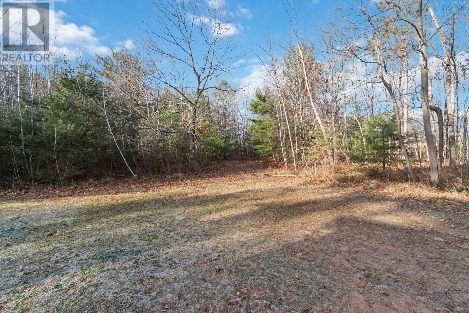 2455 Loretta Avenue, Coldbrook, Nova Scotia  B4R 1A7 - Photo 38 - 202500045