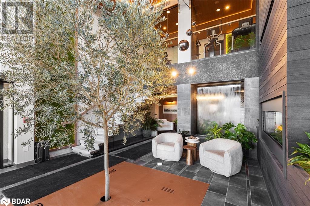 15 Kneeshaw Drive Unit# 504, Barrie, Ontario  L9J 0J8 - Photo 2 - 40686963