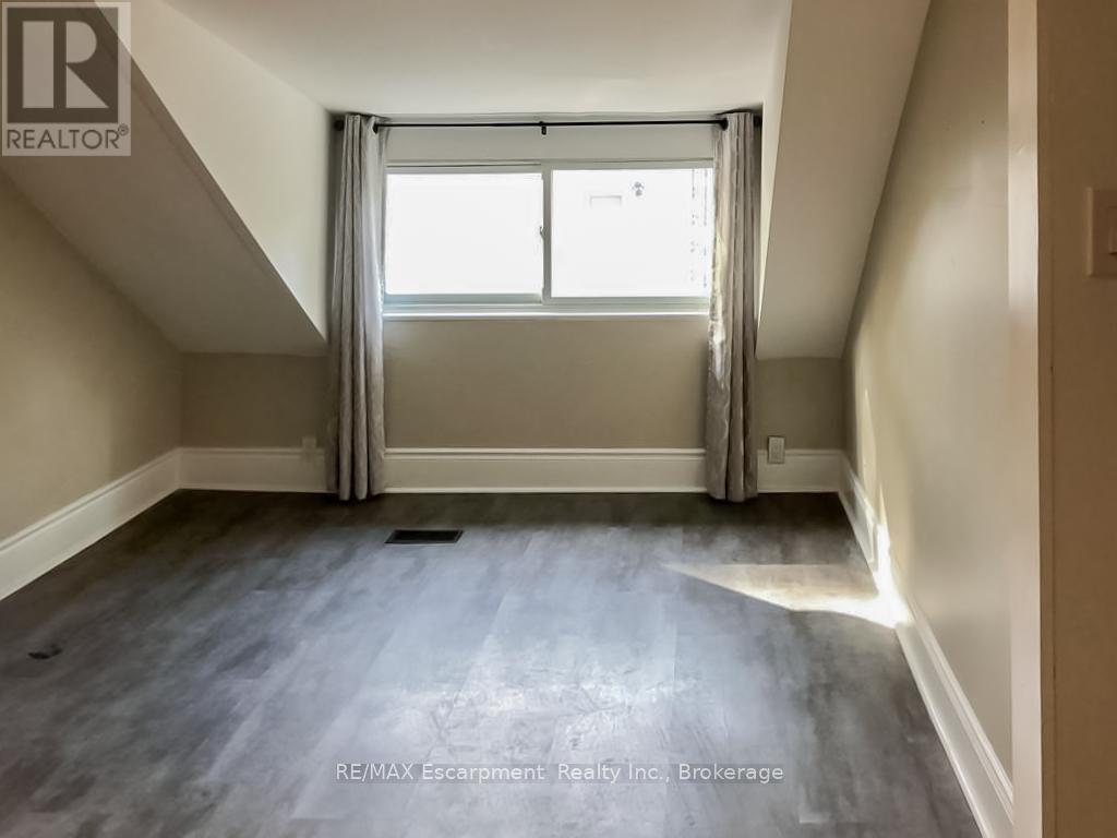 253 Russell Avenue, St. Catharines (451 - Downtown), Ontario  L2R 1X1 - Photo 29 - X11903935