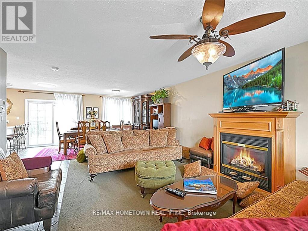 Property at 16 REGENCY PLACE image 3