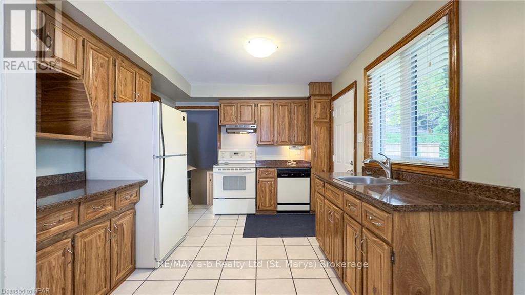 110 Kent Avenue, Lucan Biddulph, Ontario  N0M 2J0 - Photo 13 - X10780641