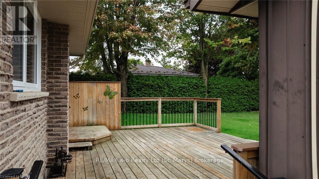 110 Kent Avenue, Lucan Biddulph, Ontario  N0M 2J0 - Photo 6 - X10780641