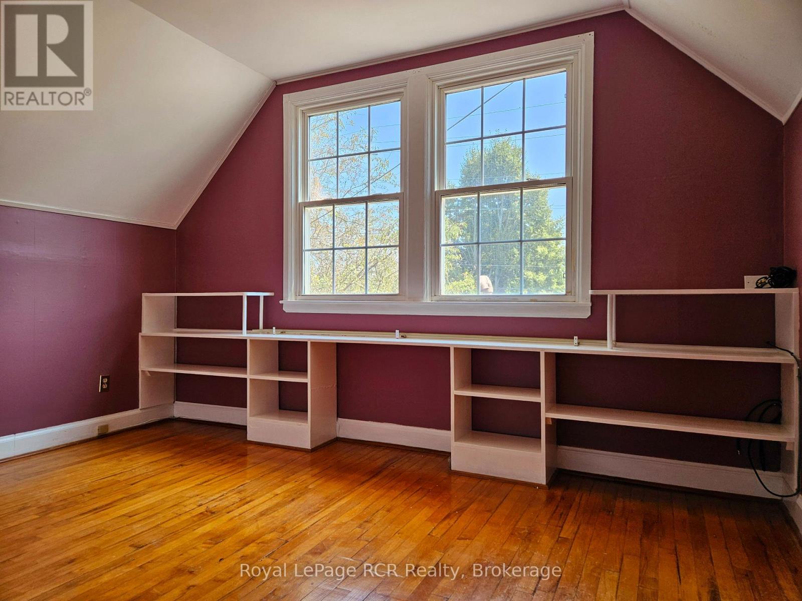 886 16th Street W, Georgian Bluffs, Ontario  N4K 6V5 - Photo 15 - X10846750