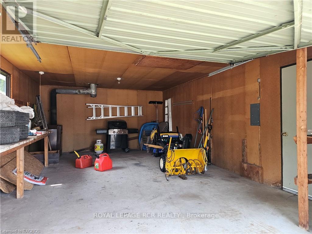 886 16th Street W, Georgian Bluffs, Ontario  N4K 6V5 - Photo 19 - X10846750