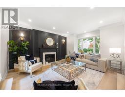 22 Fernside Court, Toronto (Willowdale East), Ca