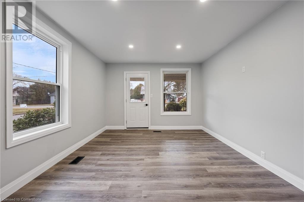 286 Queen Street N, Simcoe, Ontario  N3Y 3Y9 - Photo 4 - 40686959