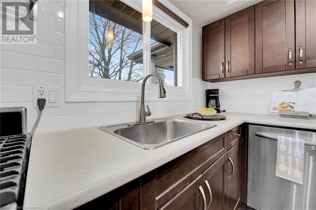 30 Nova Drive, Hamilton, Ontario  L8T 2P3 - Photo 16 - 40686935