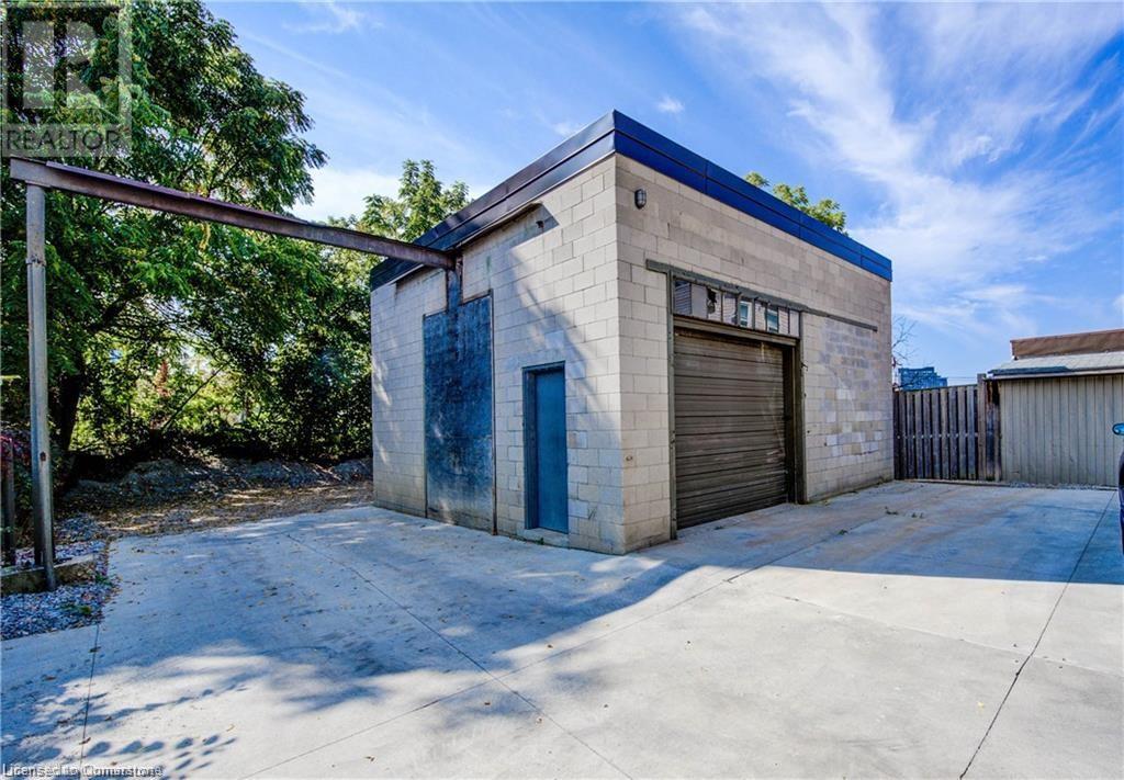 203 Breithaupt Street, Kitchener, Ontario  N2H 5H3 - Photo 13 - 40687024