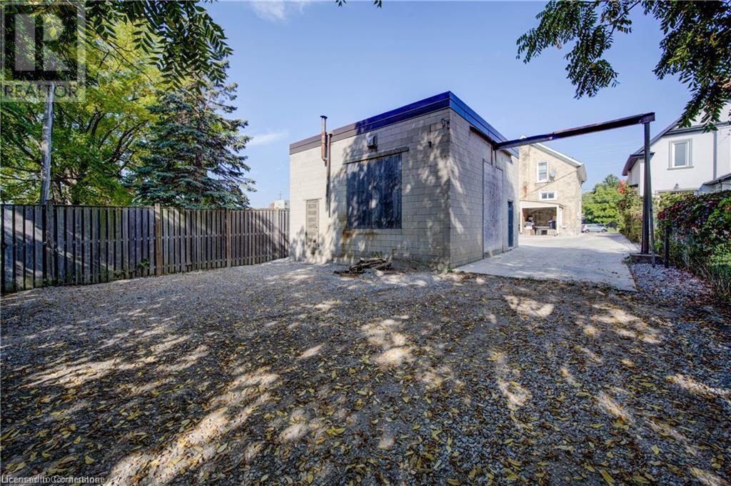 203 Breithaupt Street, Kitchener, Ontario  N2H 5H3 - Photo 14 - 40687024