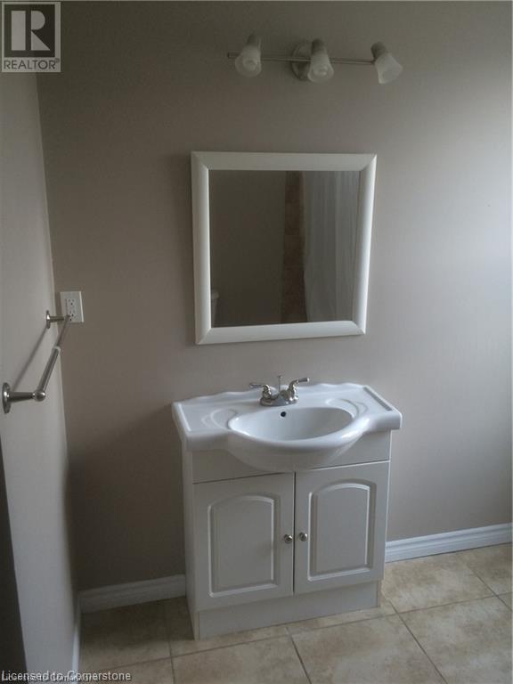 203 Breithaupt Street, Kitchener, Ontario  N2H 5H3 - Photo 39 - 40687024