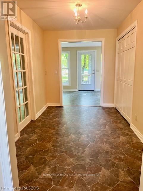 86 Moore Street, Northern Bruce Peninsula, Ontario  N0H 1W0 - Photo 11 - X10845576