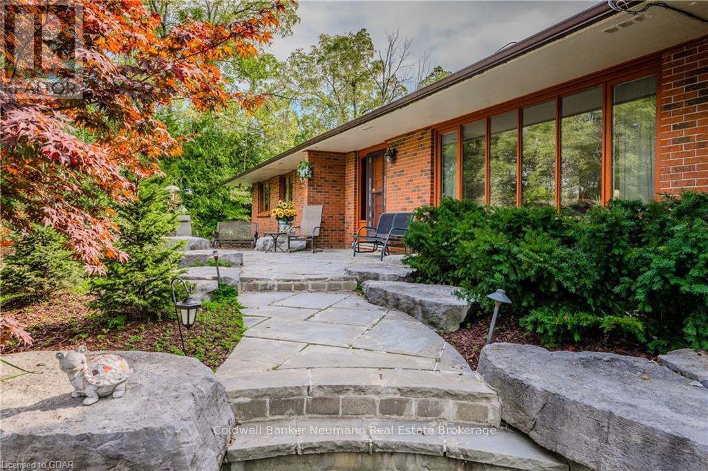 4711 Watson Road S, Puslinch, Ontario  N0B 2J0 - Photo 6 - X11879900