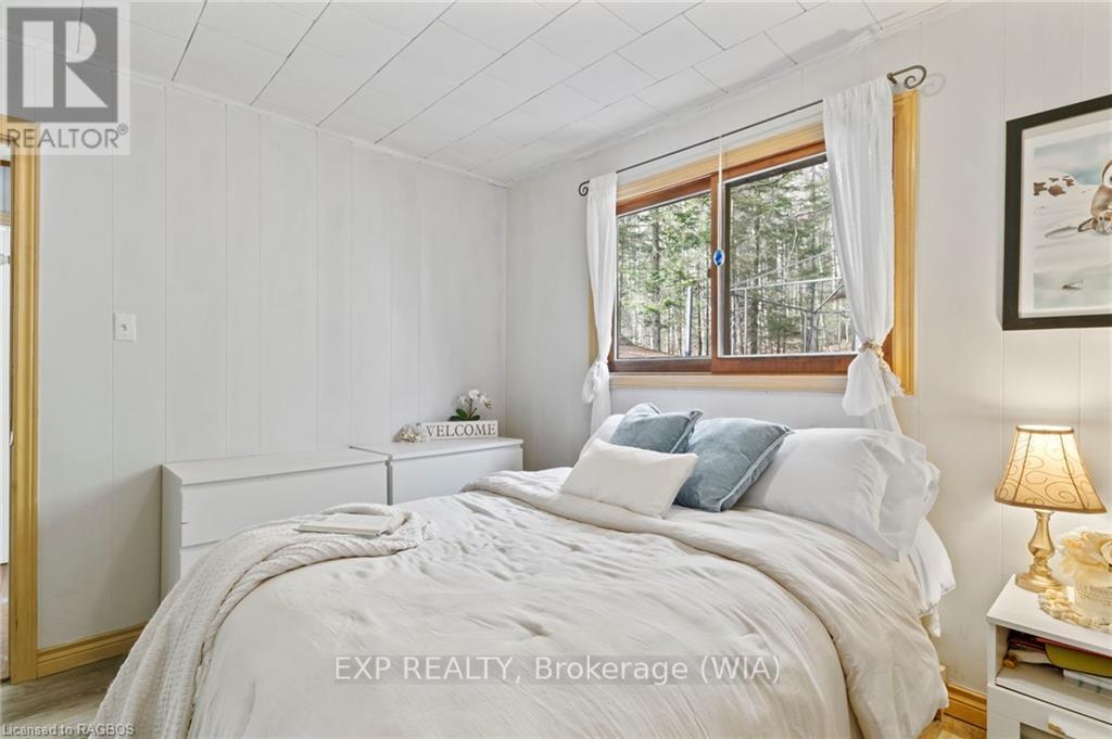 397 Mallory Beach Road, South Bruce Peninsula, Ontario  N0H 2T0 - Photo 16 - X11879953