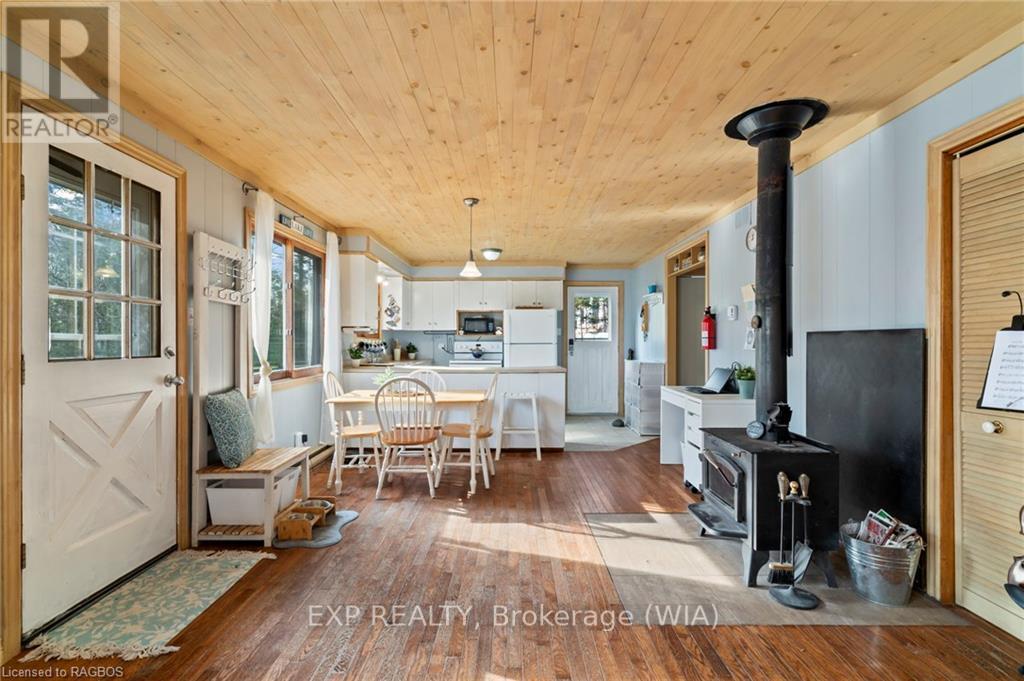 397 Mallory Beach Road, South Bruce Peninsula, Ontario  N0H 2T0 - Photo 20 - X11879953