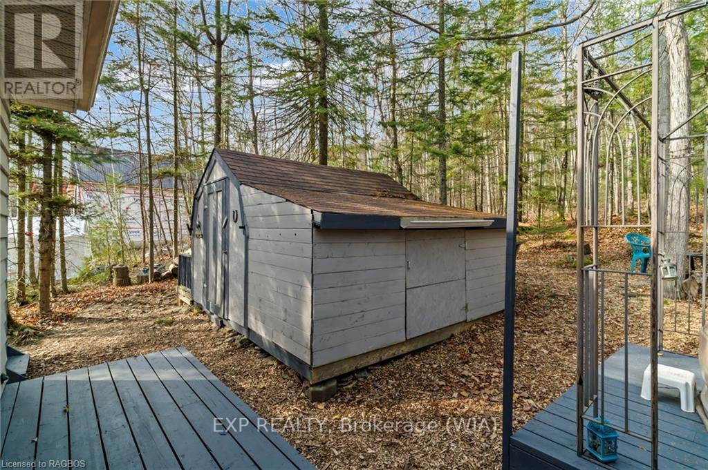 397 Mallory Beach Road, South Bruce Peninsula, Ontario  N0H 2T0 - Photo 25 - X11879953