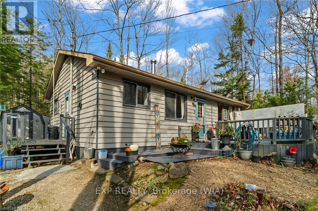 397 Mallory Beach Road, South Bruce Peninsula, Ontario  N0H 2T0 - Photo 4 - X11879953