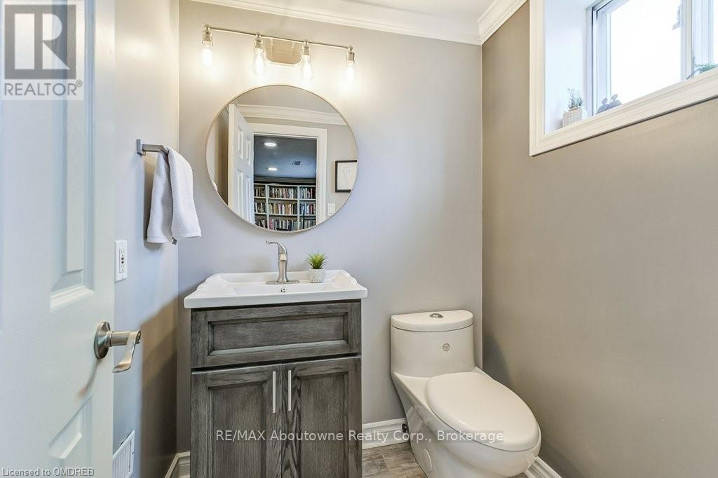 2492 Rebecca StreetOakville (1001 - Br Bronte), Ontario  L6L 2B2 - Photo 23 - W10404045